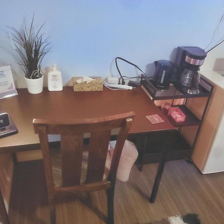 Booking - Conrad -Single Room - Self Check-In Гатіно Екстер'єр фото